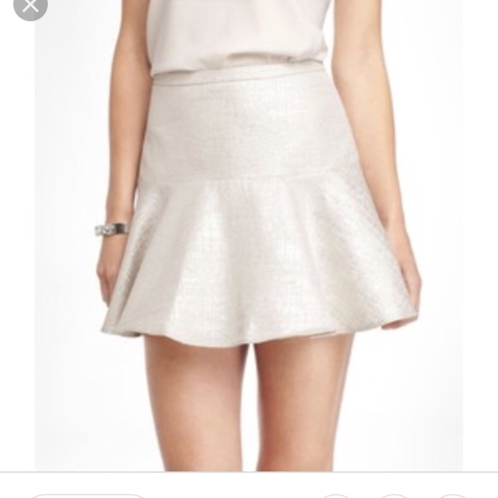Metallic white express skirt